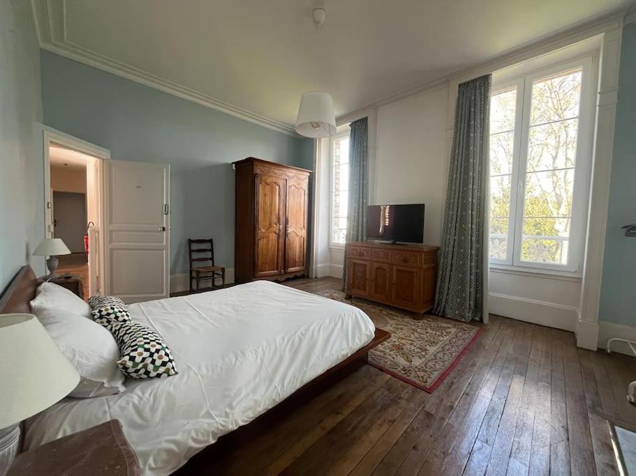 Villa La Demeure De Margot - 24 Couchages Villeneuve-sur-Yonne Esterno foto