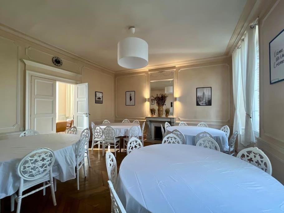 Villa La Demeure De Margot - 24 Couchages Villeneuve-sur-Yonne Esterno foto