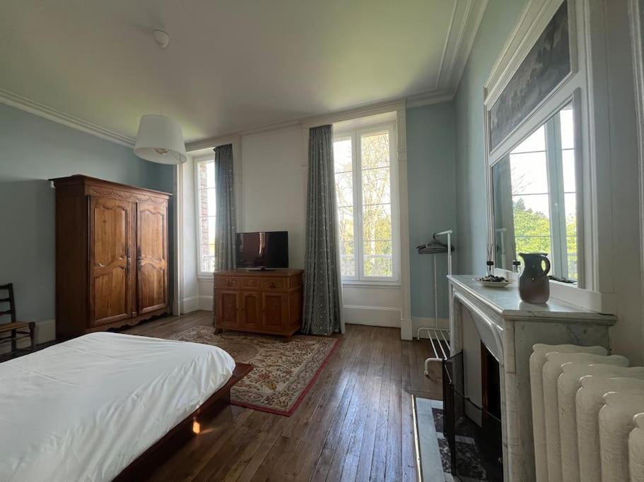 Villa La Demeure De Margot - 24 Couchages Villeneuve-sur-Yonne Esterno foto