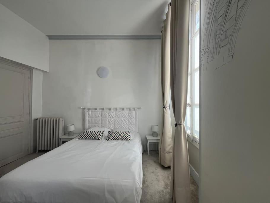 Villa La Demeure De Margot - 24 Couchages Villeneuve-sur-Yonne Esterno foto