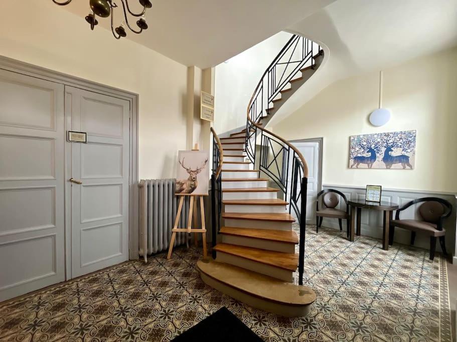 Villa La Demeure De Margot - 24 Couchages Villeneuve-sur-Yonne Esterno foto