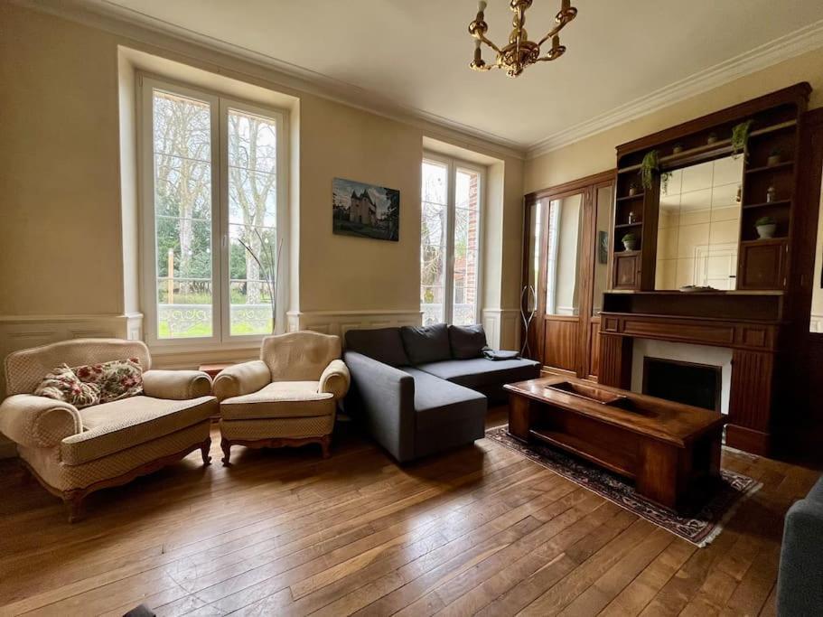 Villa La Demeure De Margot - 24 Couchages Villeneuve-sur-Yonne Esterno foto