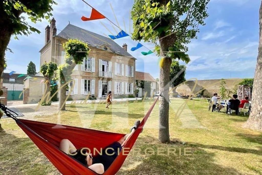 Villa La Demeure De Margot - 24 Couchages Villeneuve-sur-Yonne Esterno foto